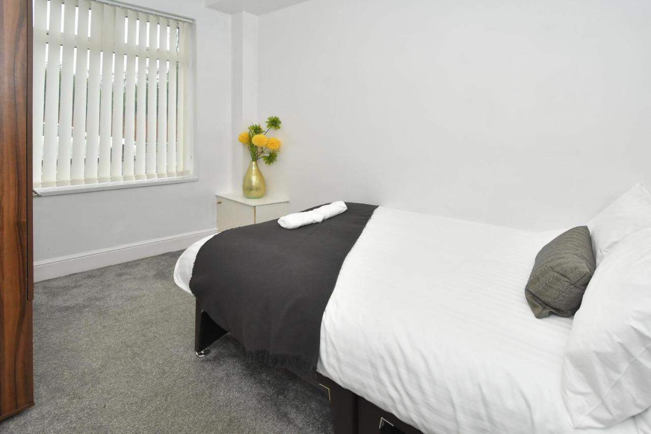 Boothen House By Yourstays Stoke-on-Trent Eksteriør bilde