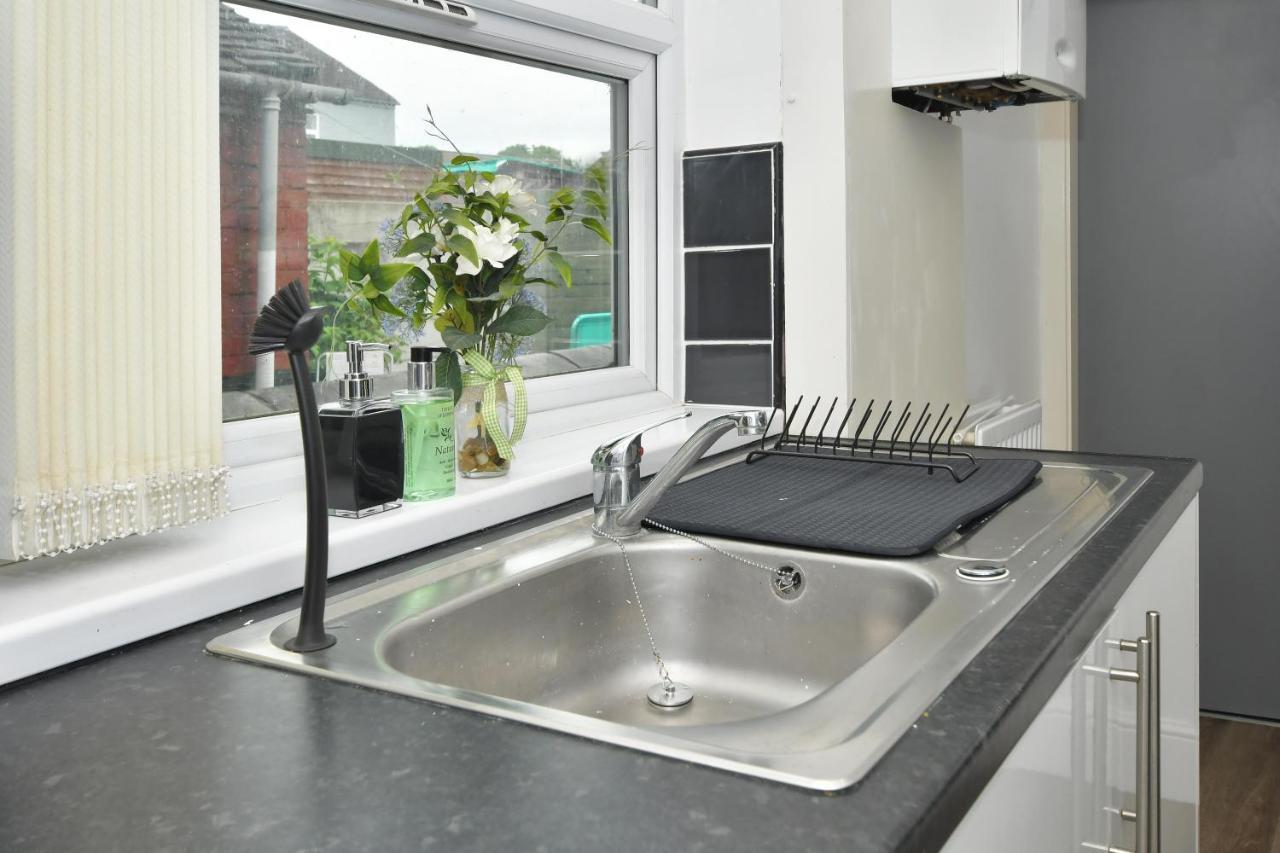 Boothen House By Yourstays Stoke-on-Trent Eksteriør bilde